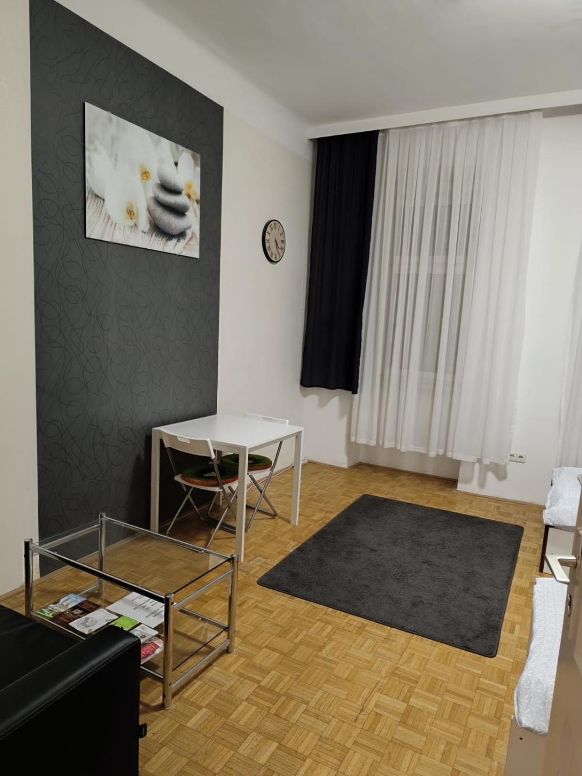 Wohnung In Der Naehe Wiener Stadthalle Und Zentrum 9 Eksteriør bilde