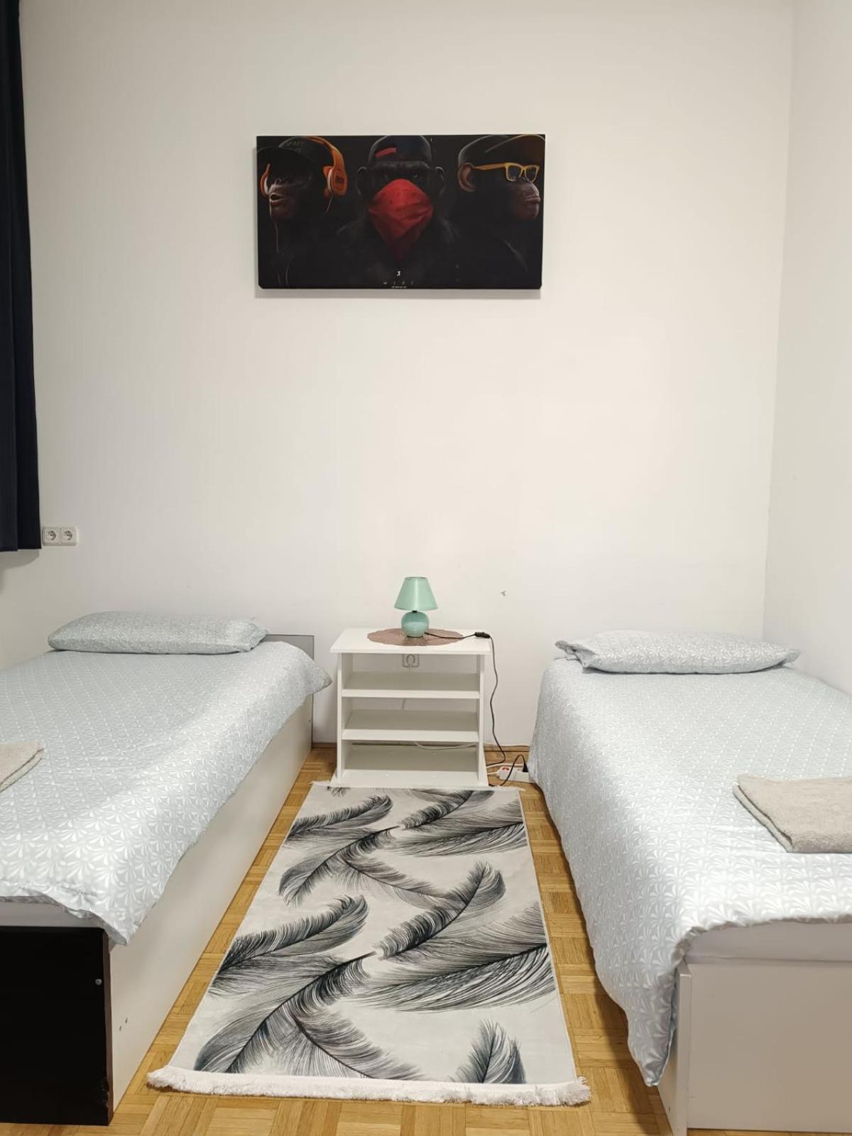 Wohnung In Der Naehe Wiener Stadthalle Und Zentrum 9 Eksteriør bilde