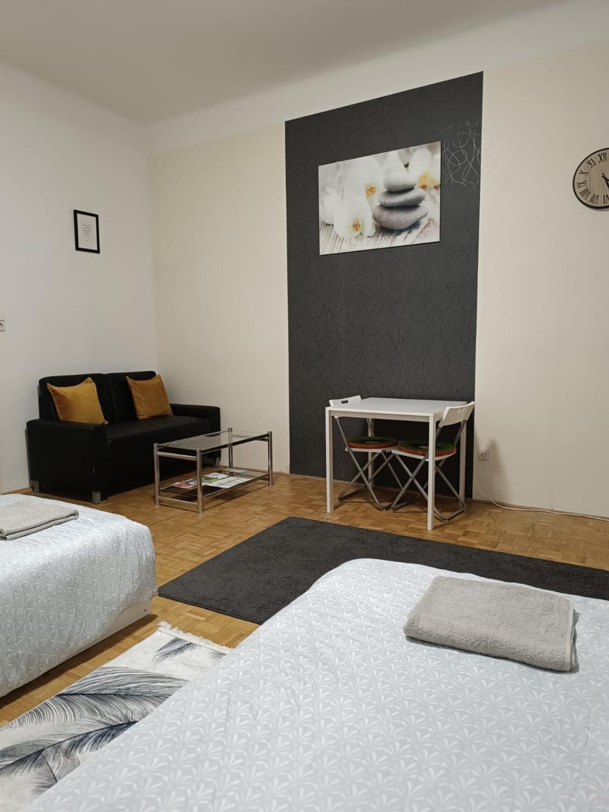 Wohnung In Der Naehe Wiener Stadthalle Und Zentrum 9 Eksteriør bilde